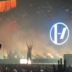 Meet your Posher, Luis